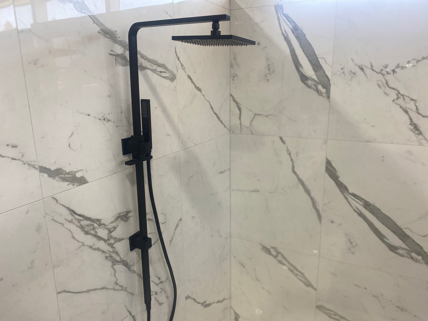 Atlas Marvel Shine Statuario Supremo